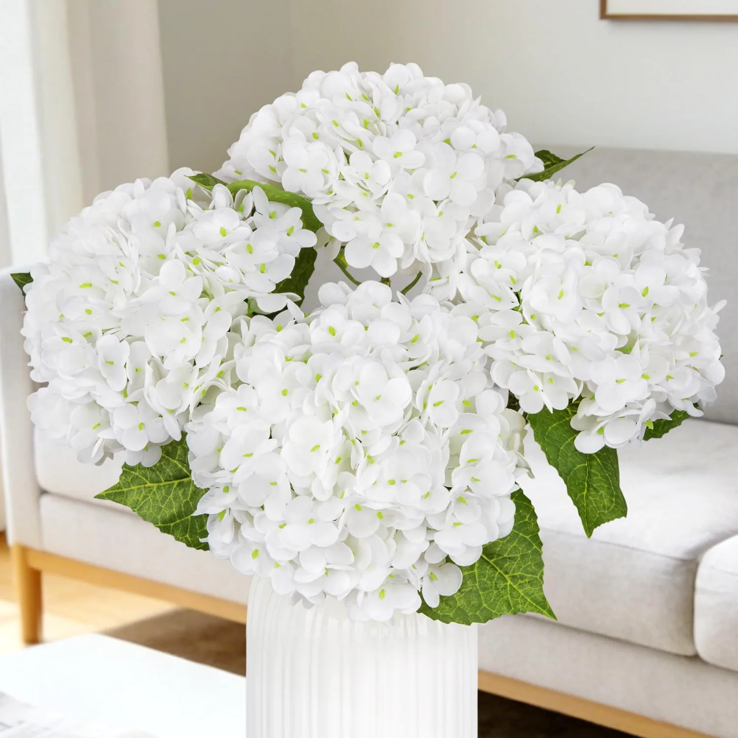 Bassion Real-touch hydrangeas, 4 stems in White